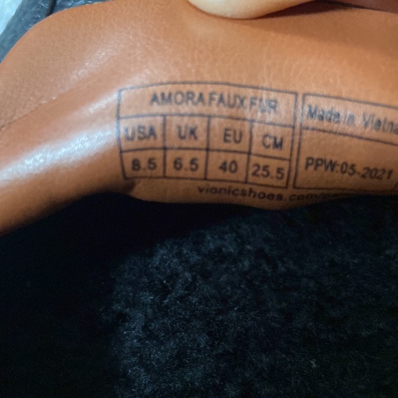 Vionic Amora Faux Fur Ladies Loafers - Picture 8 of 8